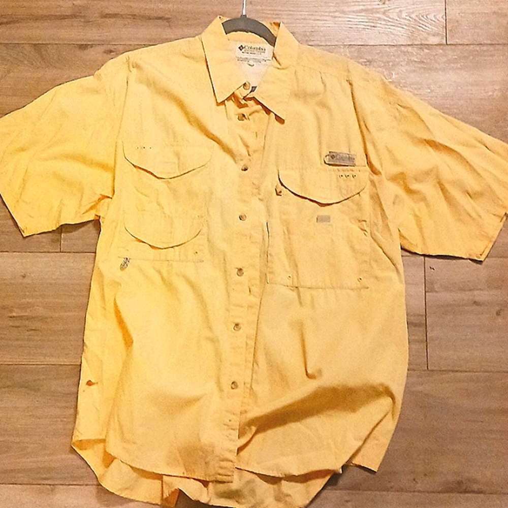 Mens Columbia sportswear button down shirt  L